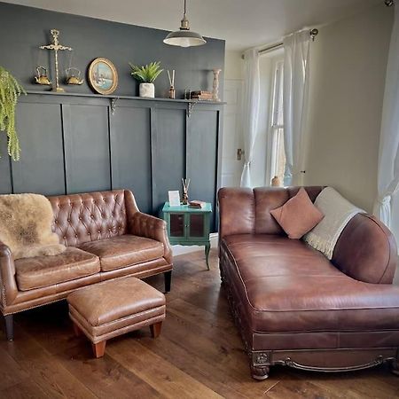 Period Apartment, Great Views, In Heart Of Town. Bradford-On-Avon Exterior foto