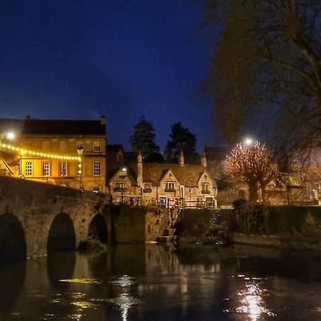Period Apartment, Great Views, In Heart Of Town. Bradford-On-Avon Exterior foto